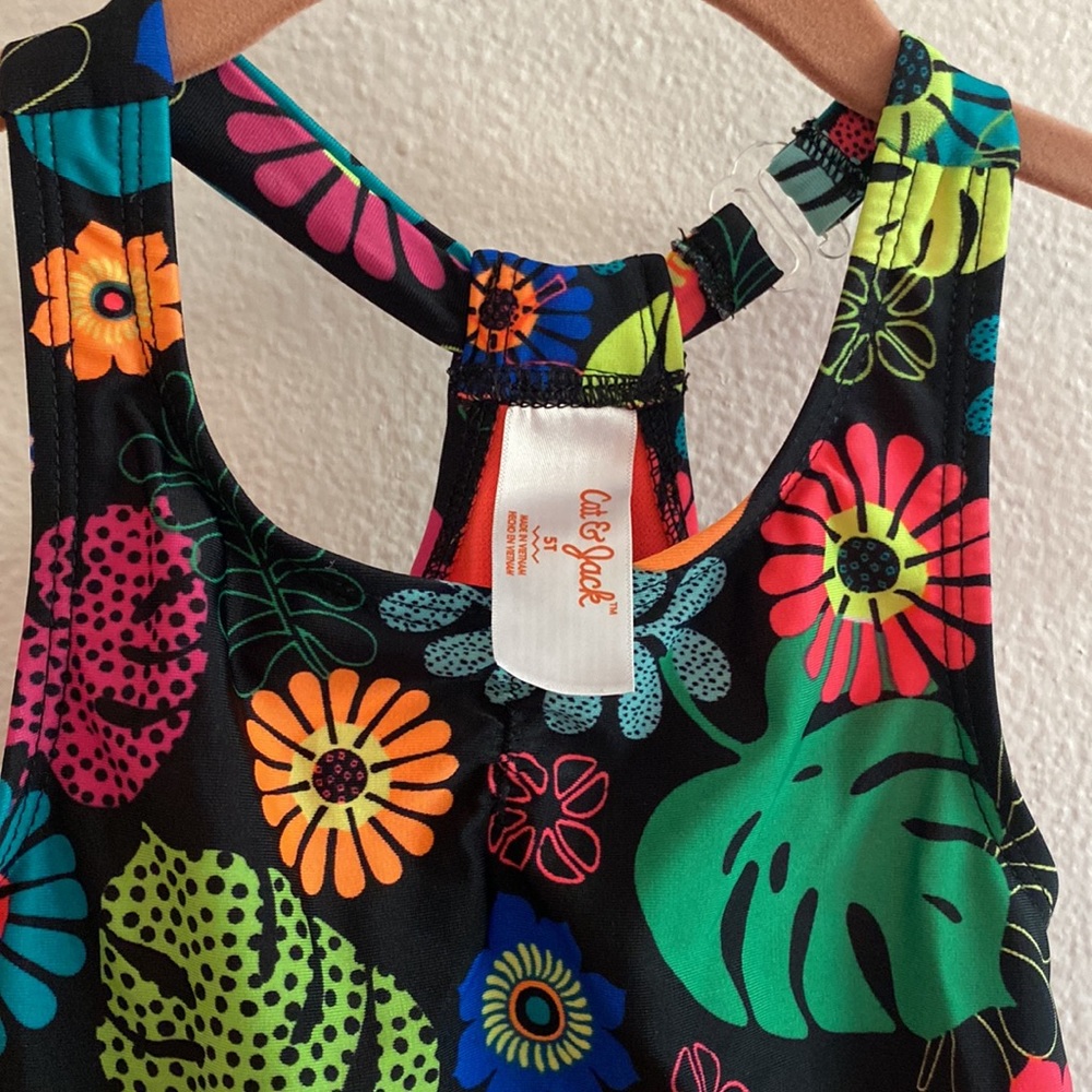 Bathing Suit - Picture 4 of 9